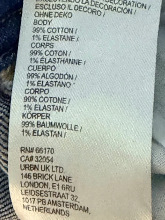 Cute Y2K Coquette Forever 21 Rhinestone Heart Cutout Straight-Leg Street Jeans - Picture 8 of 8